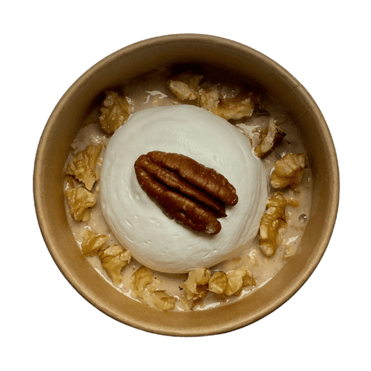 Carrot Cake Protein Oats (Vegan)